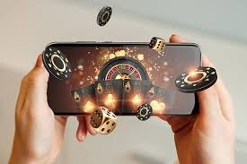 Papan peringkat turnamen real-time menampilkan nama pemain, skor, dan posisi mereka